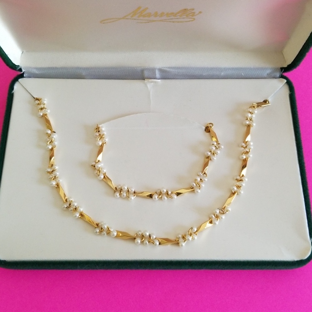 Vintage Marvella Necklace/Bracelet Set